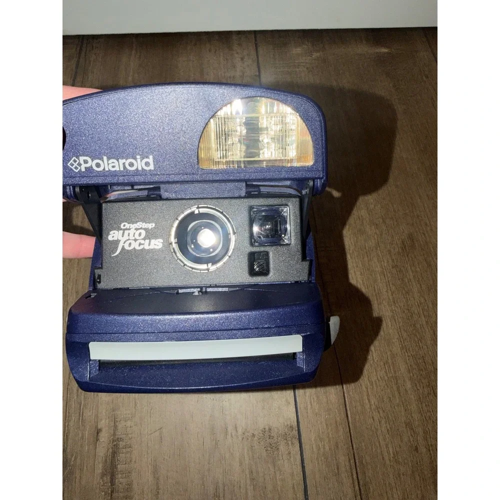 Polaroid onestep autofocus